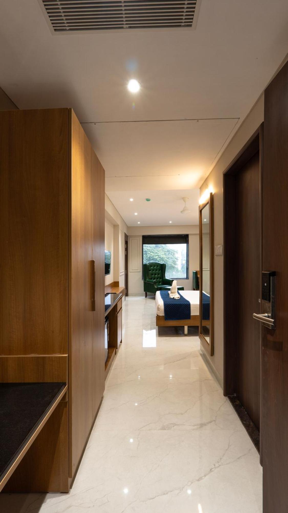 Magnus Nexstar Suites Kalyani Nagar Pune Eksteriør billede