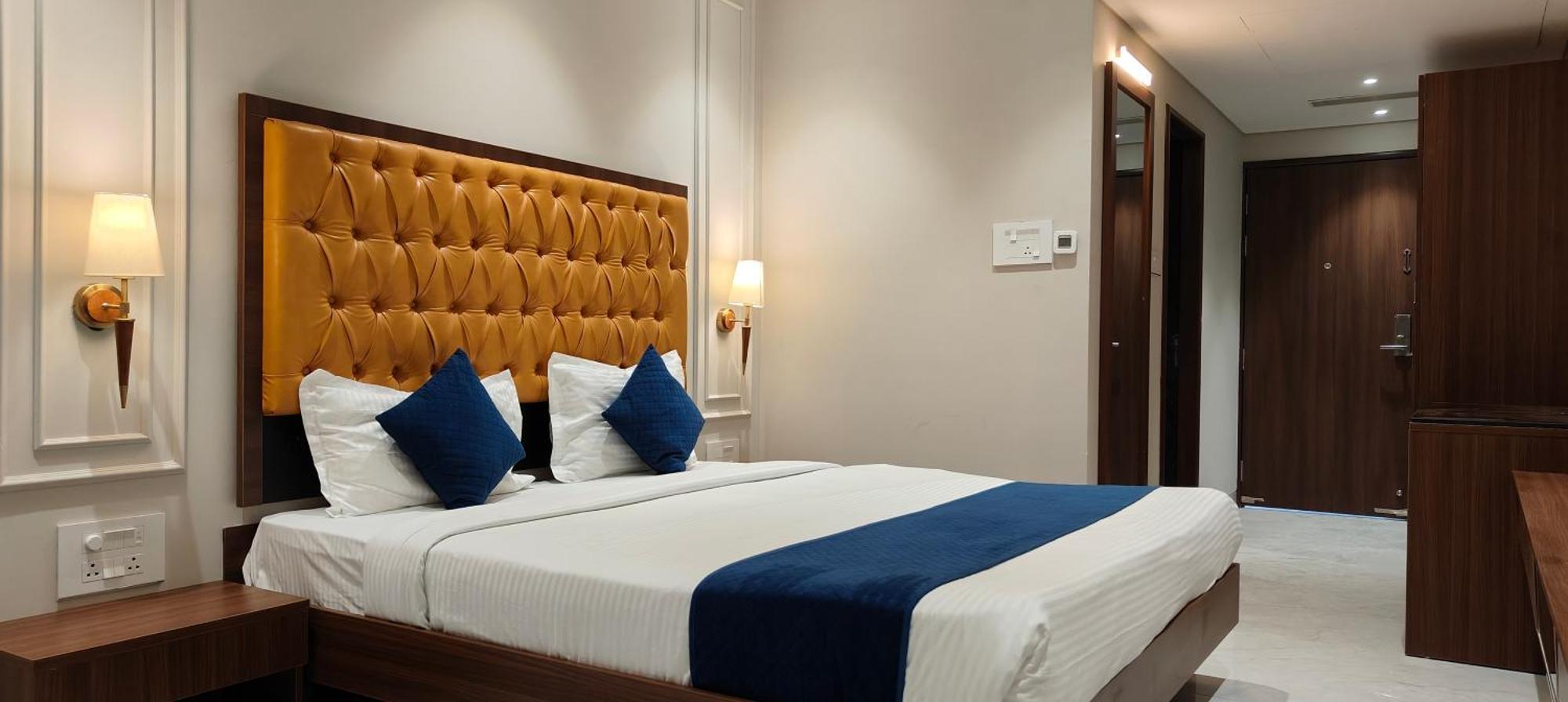Magnus Nexstar Suites Kalyani Nagar Pune Eksteriør billede