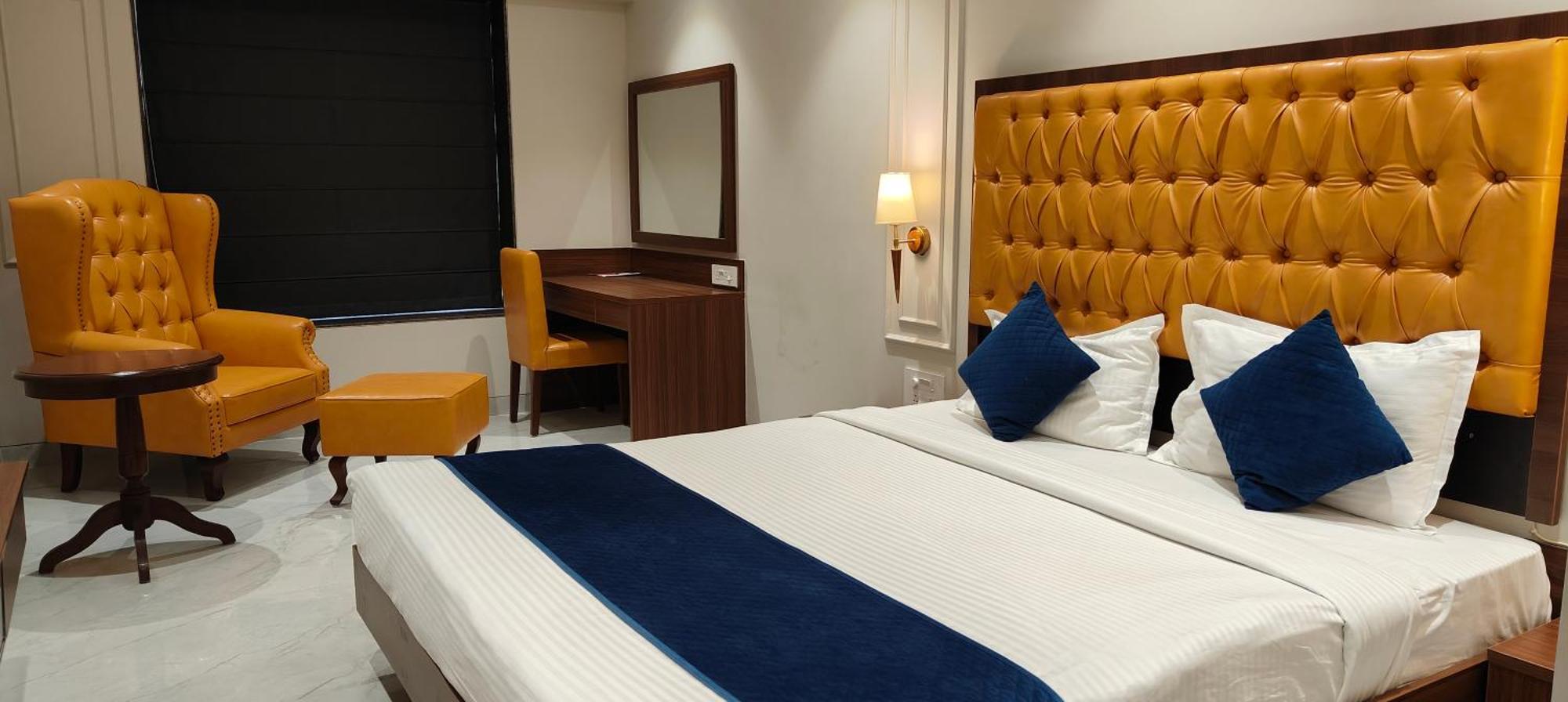 Magnus Nexstar Suites Kalyani Nagar Pune Eksteriør billede