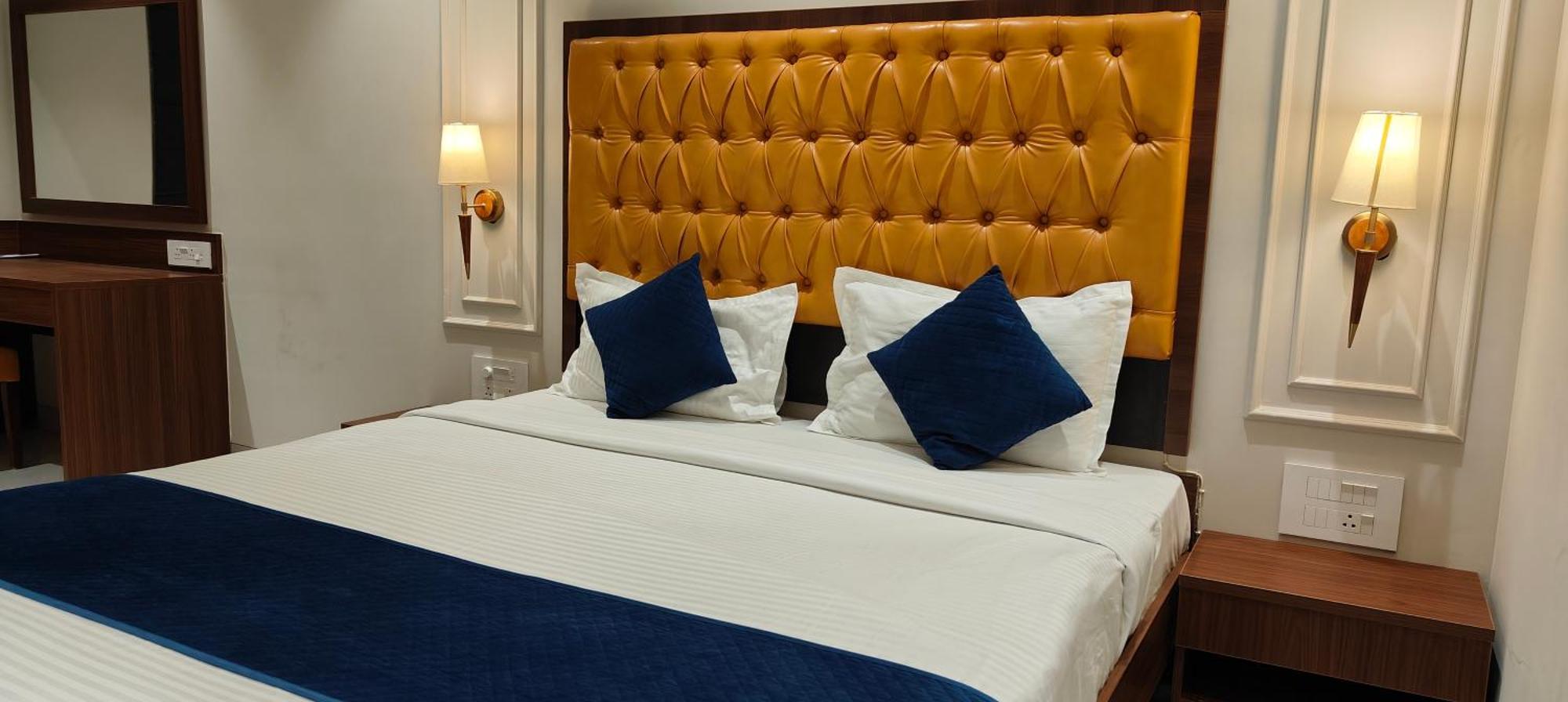 Magnus Nexstar Suites Kalyani Nagar Pune Eksteriør billede